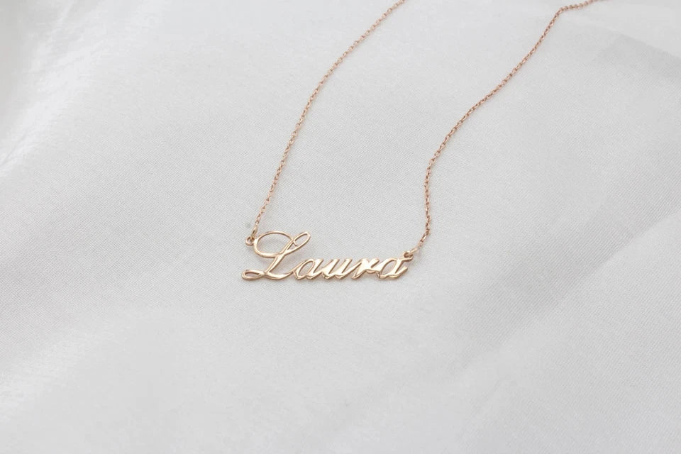 Size Özel Bir Hikaye: Kişiye Özel Harf ve İsim Kolye-Kişiselleştirilebilir L Seri