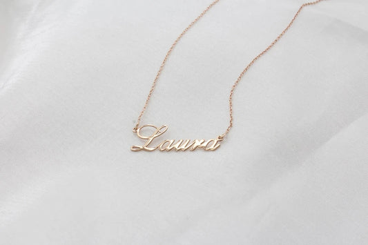 Size Özel Bir Hikaye: Kişiye Özel Harf ve İsim Kolye-Kişiselleştirilebilir L Seri